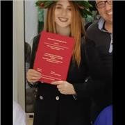 Laureata in Lingue e Letterature straniere offre lezioni private in Inglese, Francese e materie umanistiche